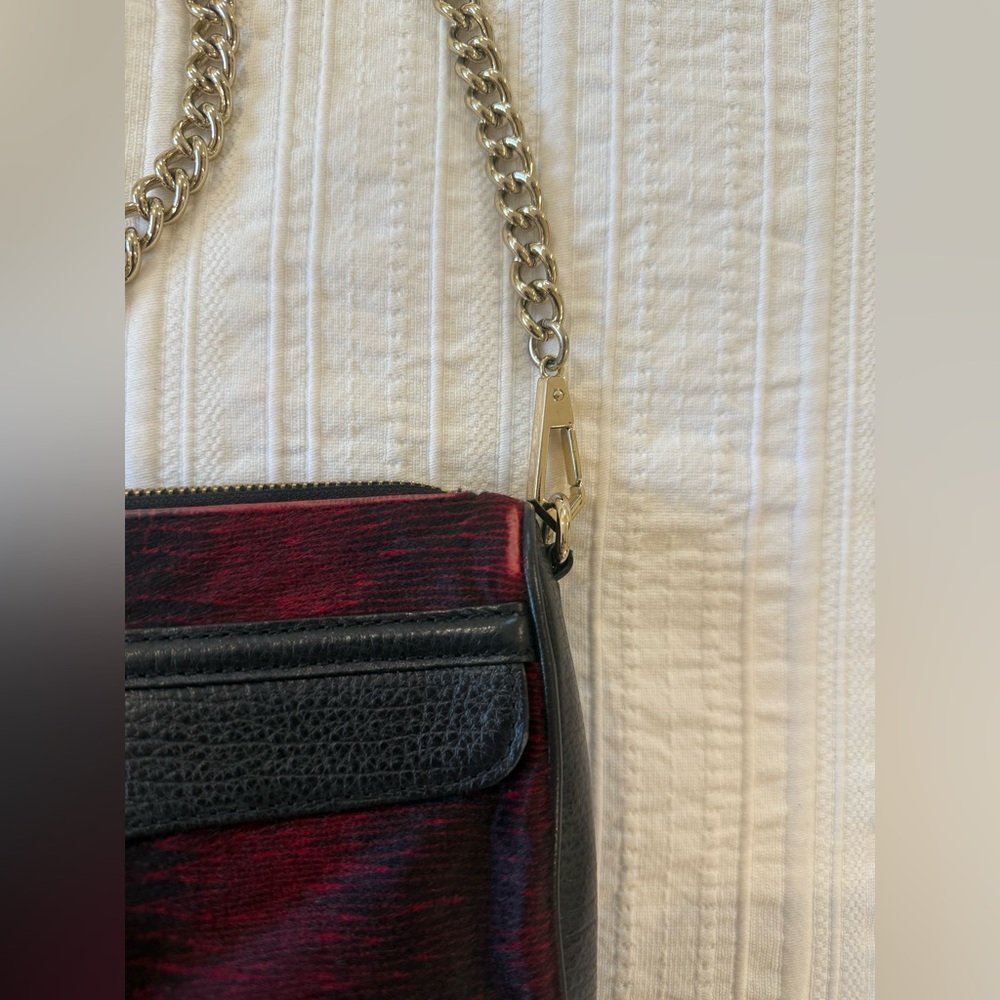 Rebecca Minkoff Mini Mac Crossbody Chain Handbag in Crimson - Picture 4 of 10